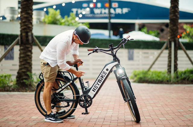 cycle suspension seat post